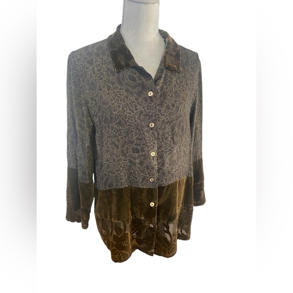 Citron Santa Monica Velvet Lined Multi Media collared button down Blouse 0968